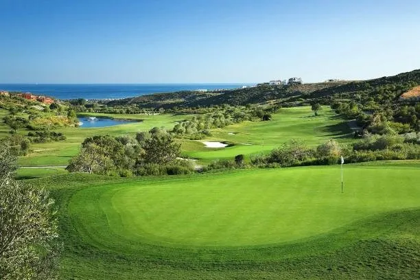 Marbella Club Golf Resort vs La Zagaleta